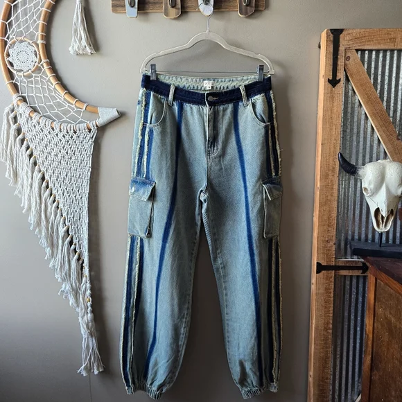 POL Denim Cargo Joggers Nwot - Picture 3 of 7